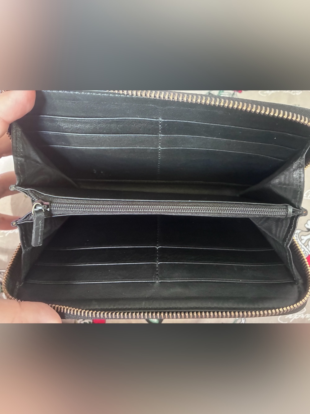 GUCCI Micro Guccissima Black Wallet - Picture 3 of 10